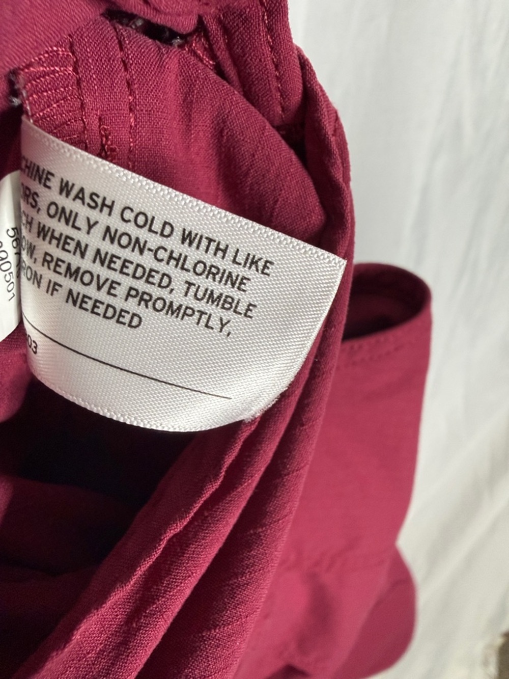 Duluth Trading Co Wine heirloom gardening Short Overalls - Picture 9 of 15